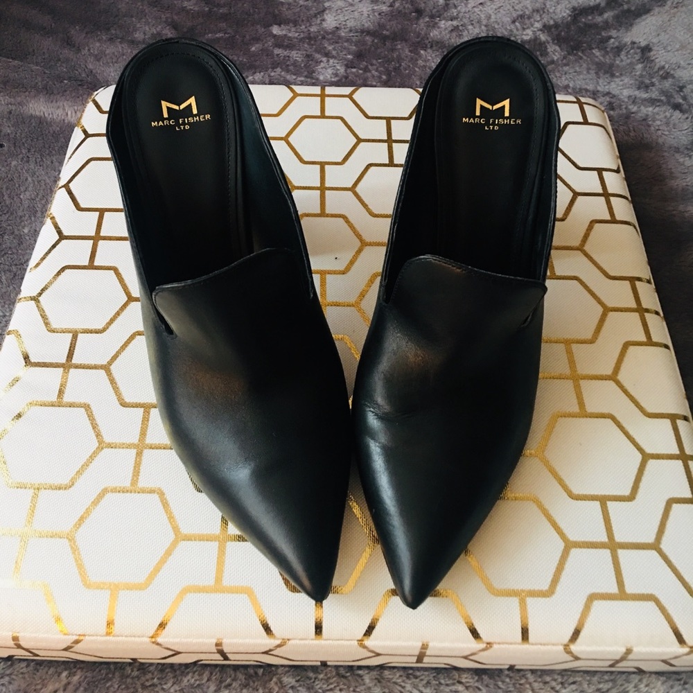 Marc Fisher Mules In size 10